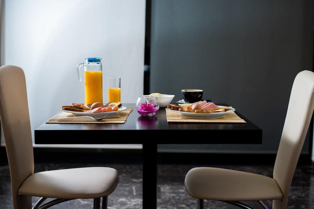Pines Hotel (Adults Only) Kifisia Luaran gambar
