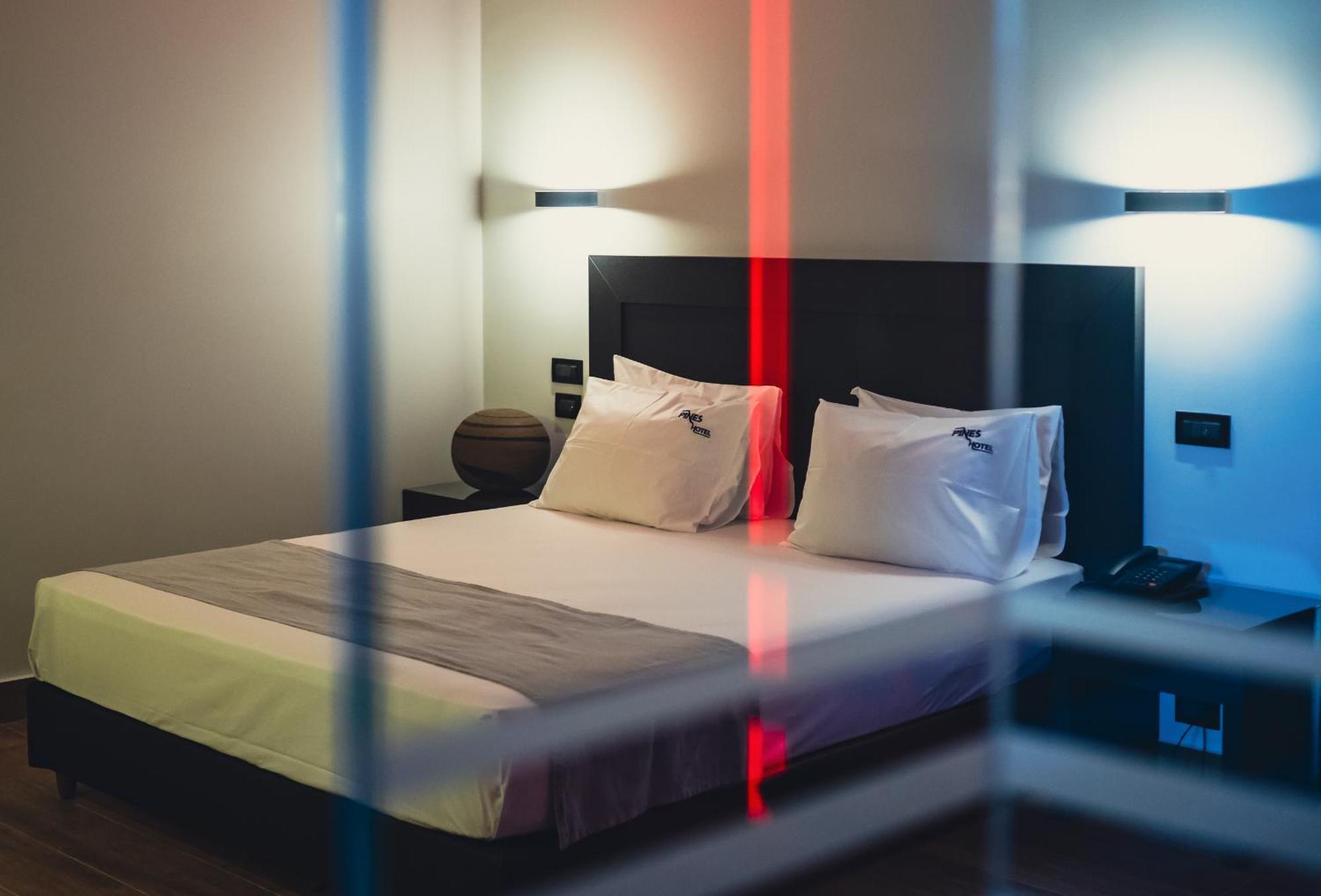 Pines Hotel (Adults Only) Kifisia Luaran gambar
